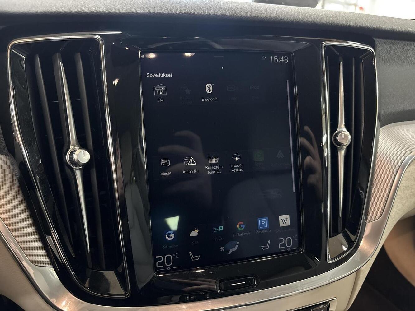 Volvo V60 vaihtoauto