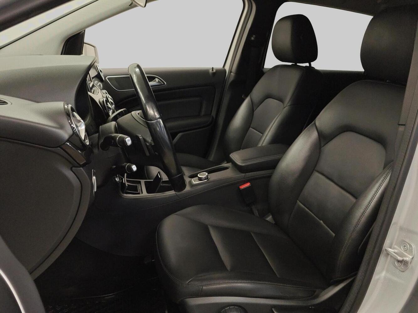 Mercedes-Benz B vaihtoauto