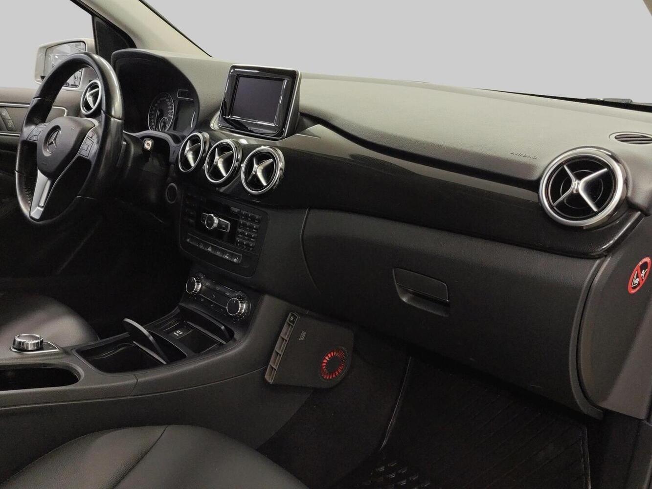 Mercedes-Benz B vaihtoauto
