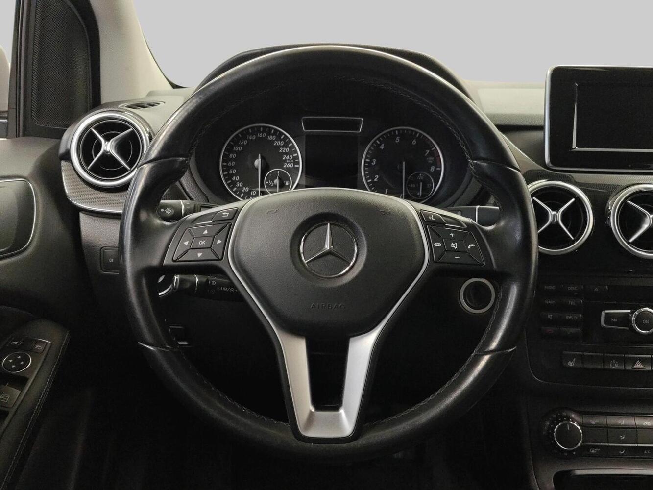 Mercedes-Benz B vaihtoauto