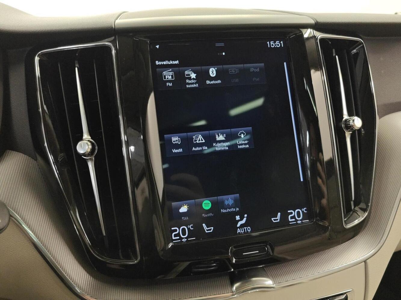 Volvo XC60 vaihtoauto