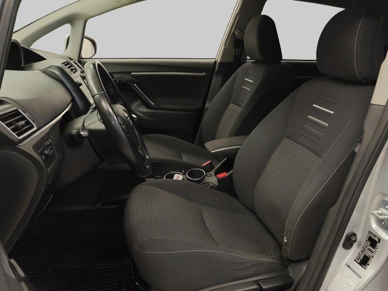 Toyota Verso vaihtoauto