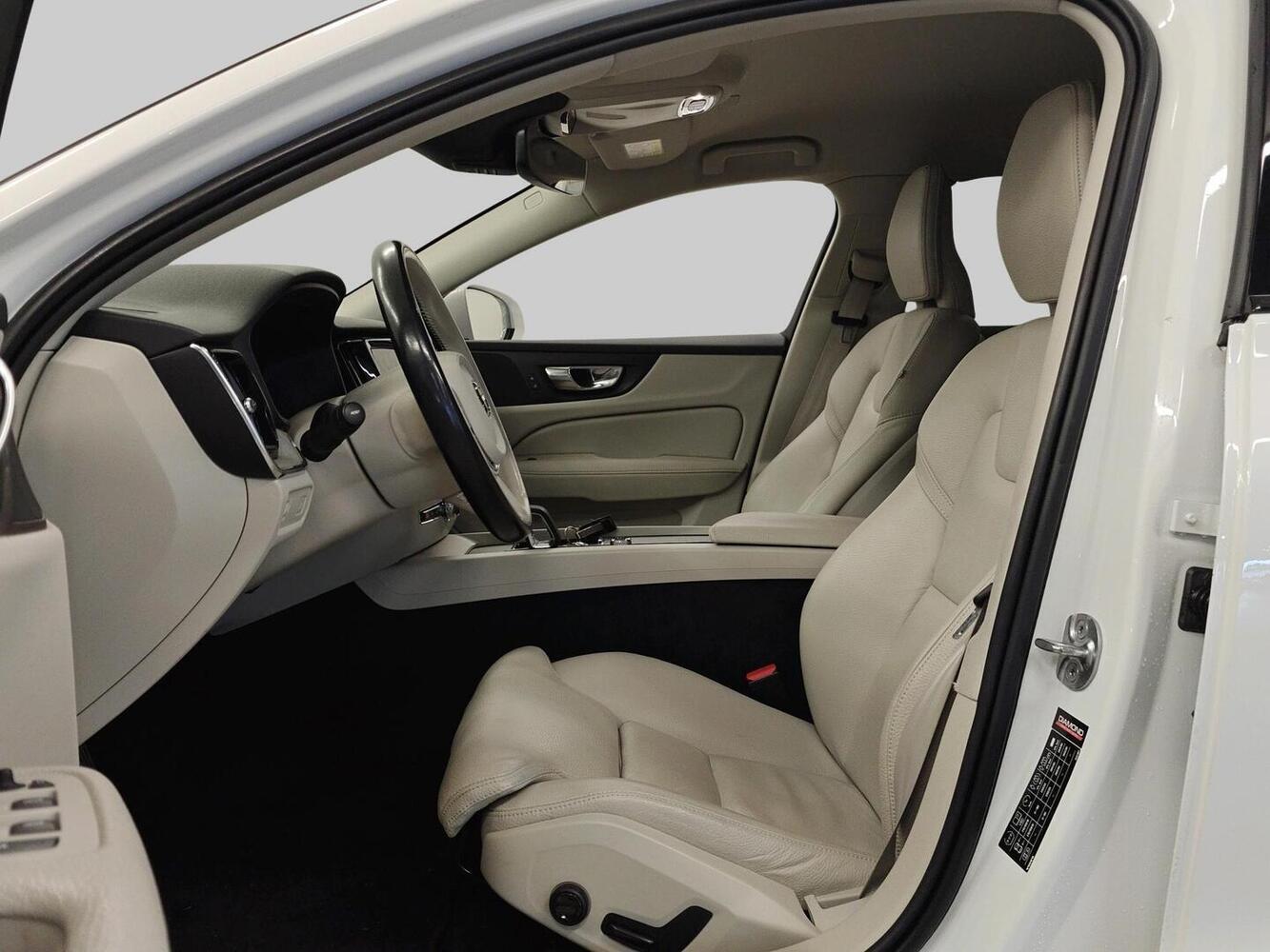 Volvo V60 Cross Country vaihtoauto