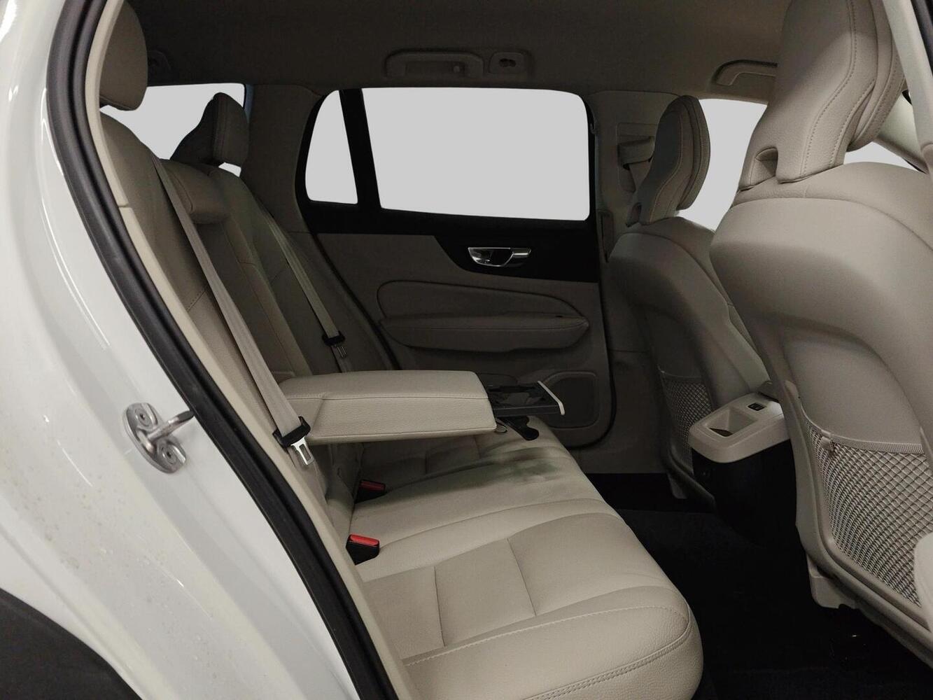 Volvo V60 Cross Country vaihtoauto