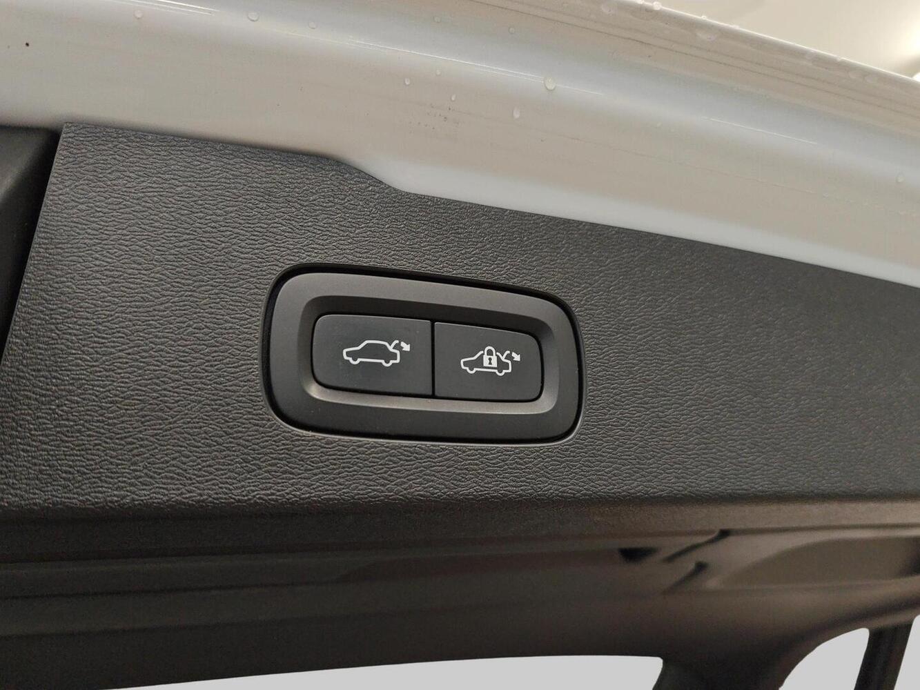 Volvo V60 Cross Country vaihtoauto