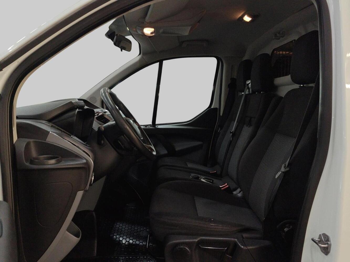 Ford Transit Custom vaihtoauto