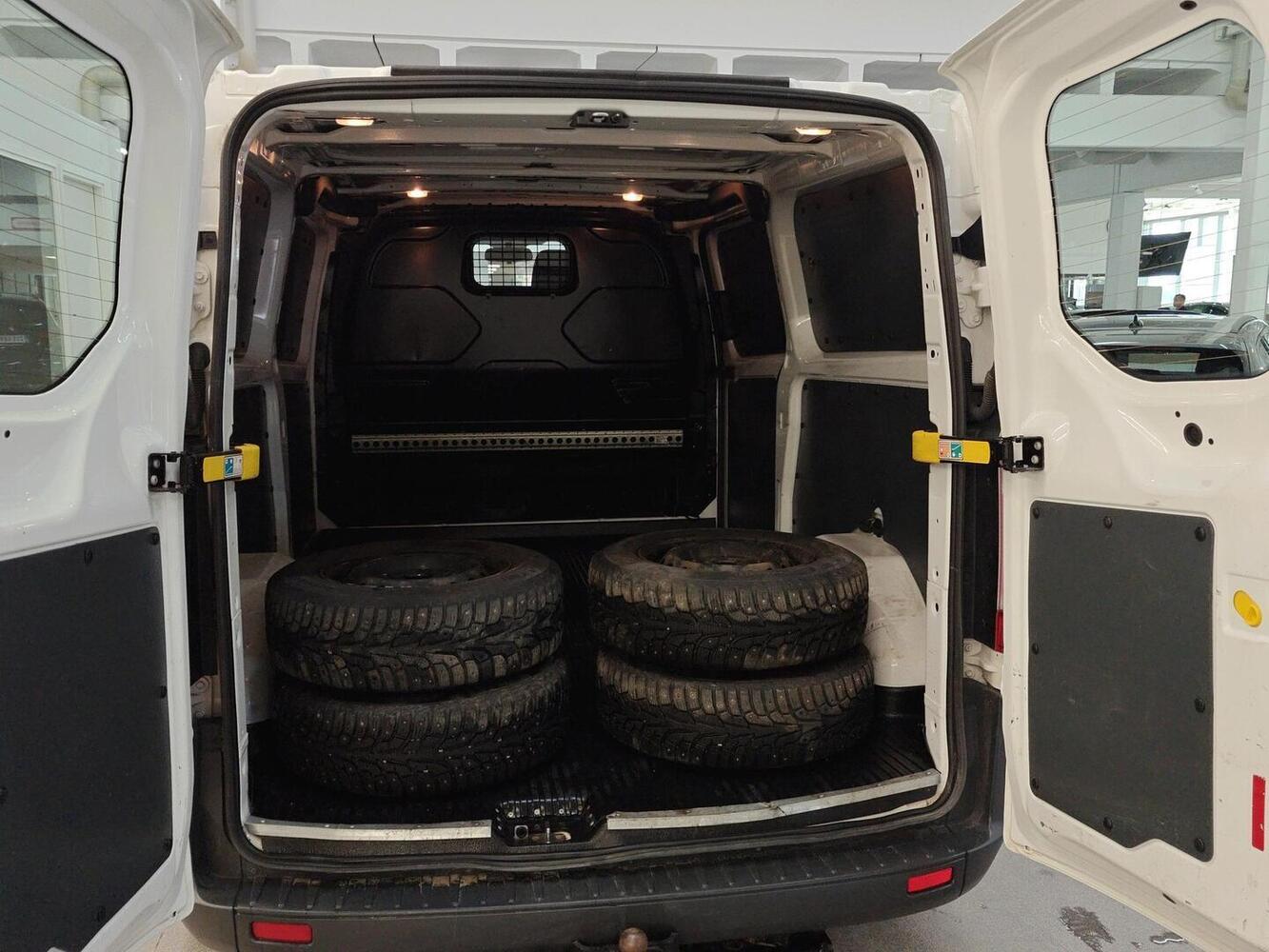 Ford Transit Custom vaihtoauto