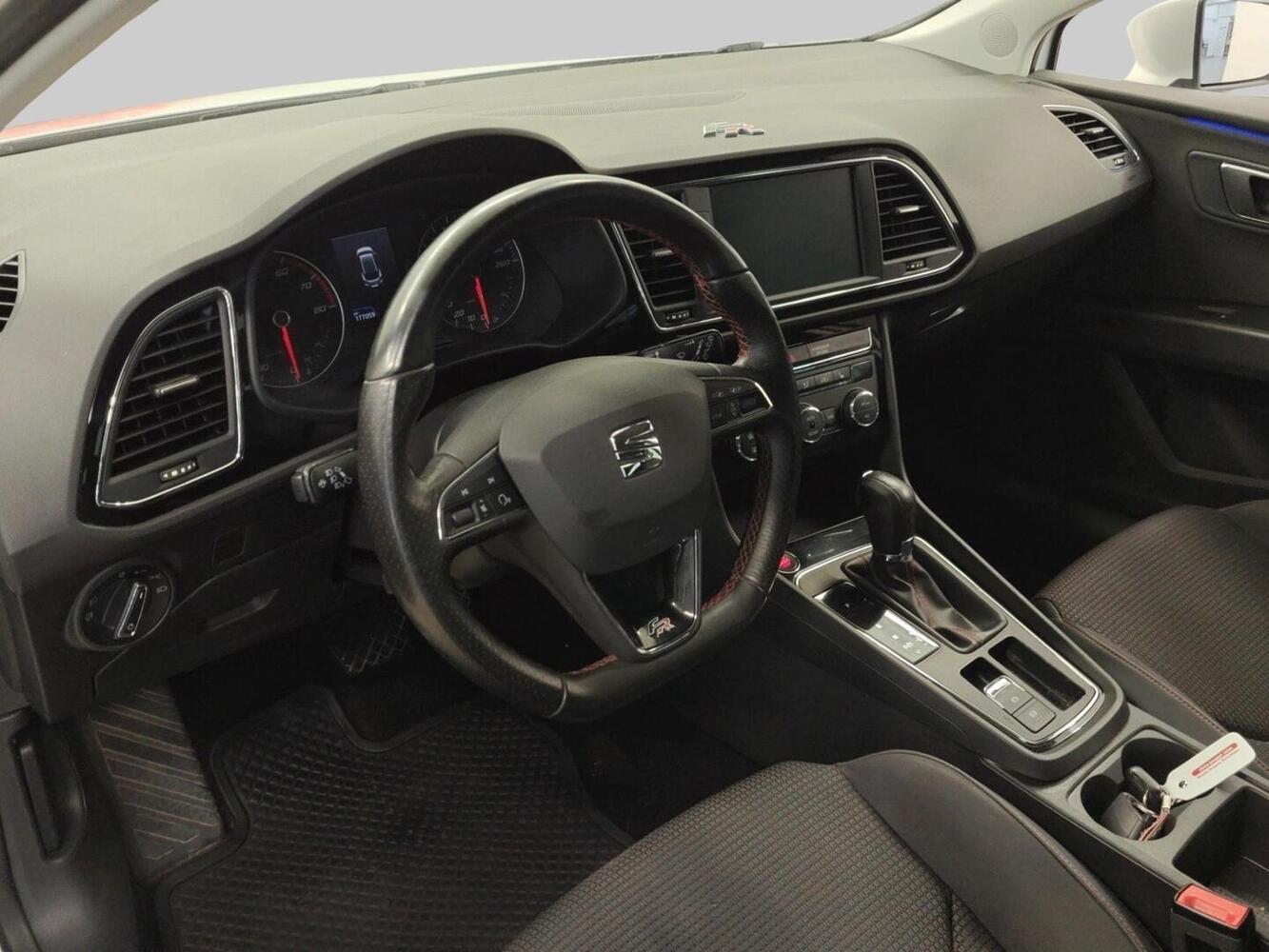 SEAT Leon ST vaihtoauto
