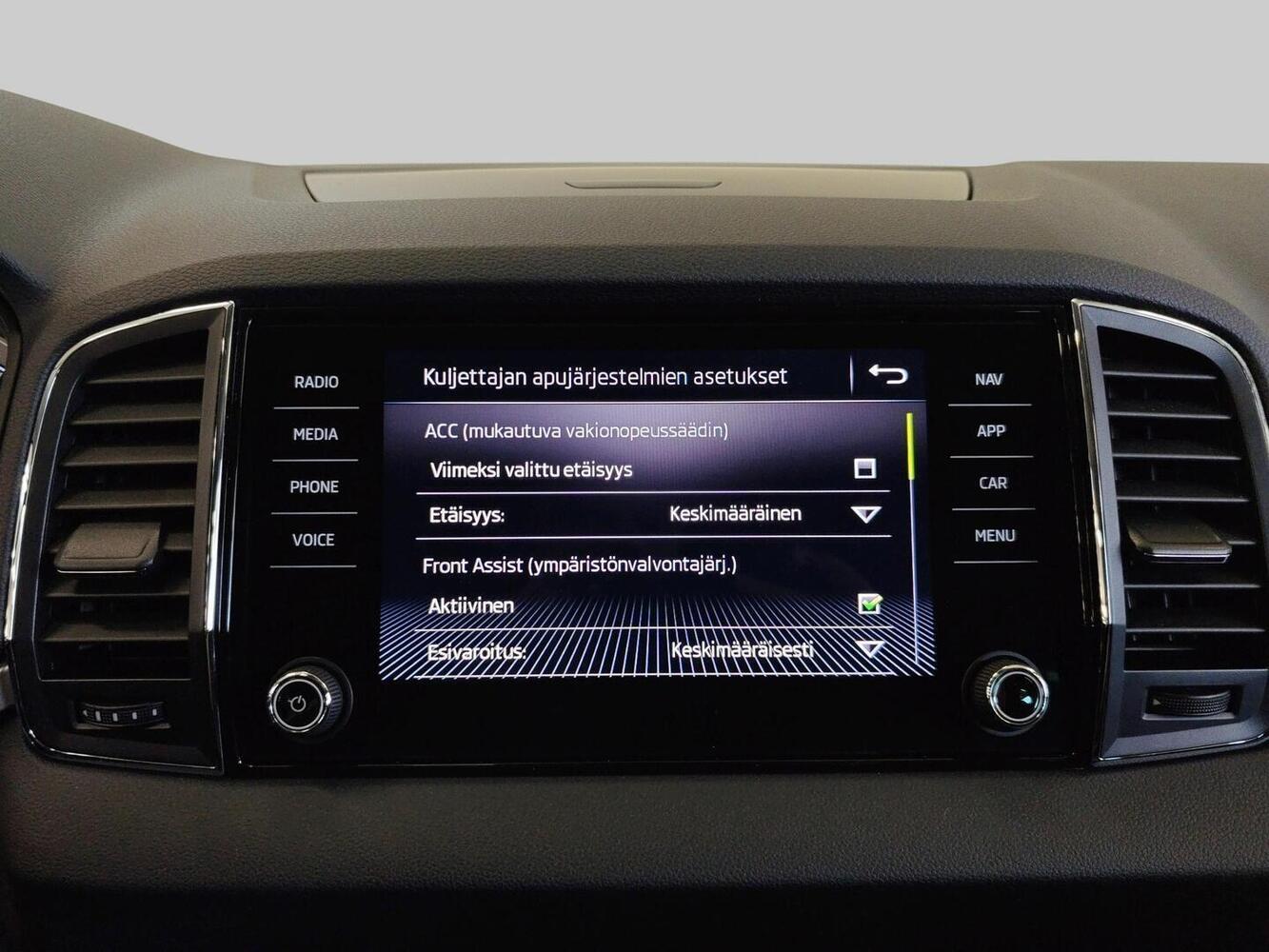 Skoda Karoq vaihtoauto