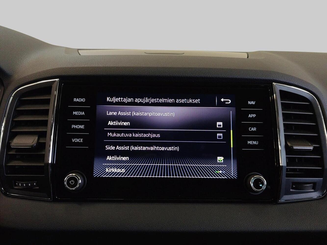 Skoda Karoq vaihtoauto