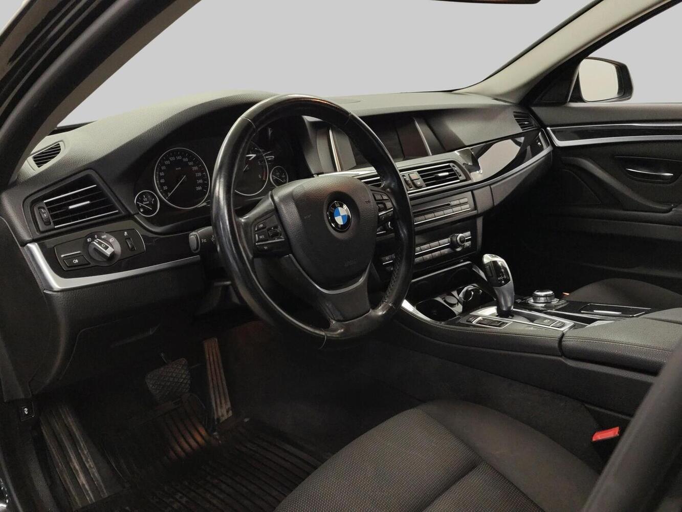 BMW 520 vaihtoauto