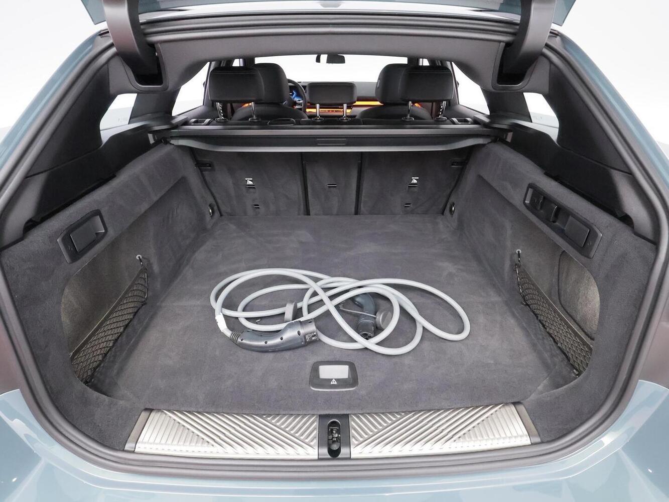BMW i5 M60 vaihtoauto