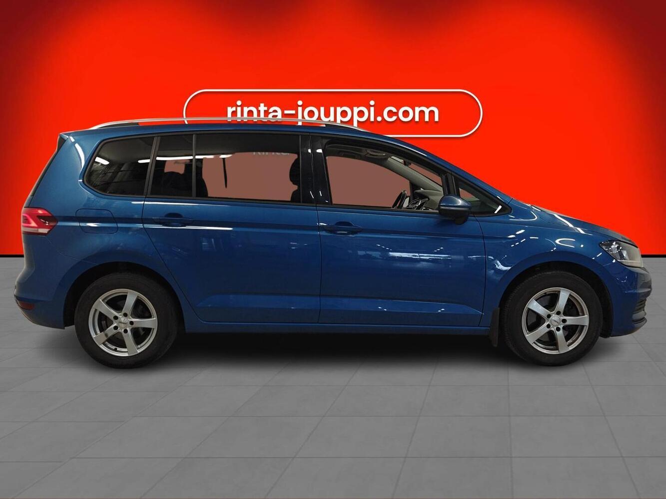 Volkswagen Touran vaihtoauto