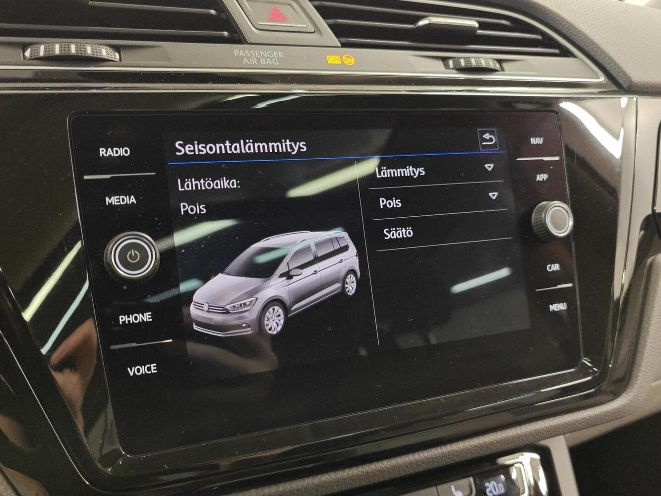 Volkswagen Touran vaihtoauto