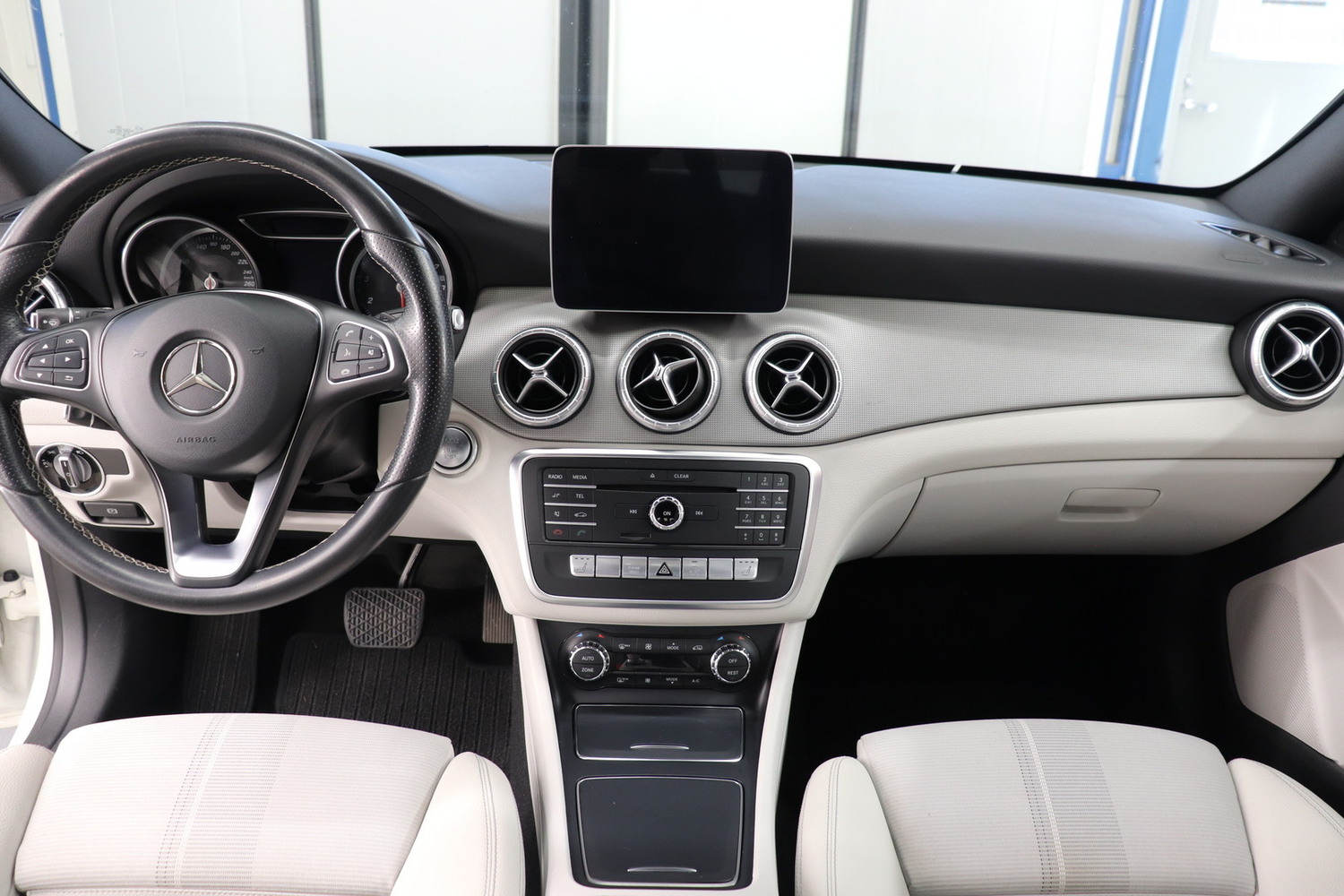 Mercedes-Benz CLA-sarja vaihtoauto
