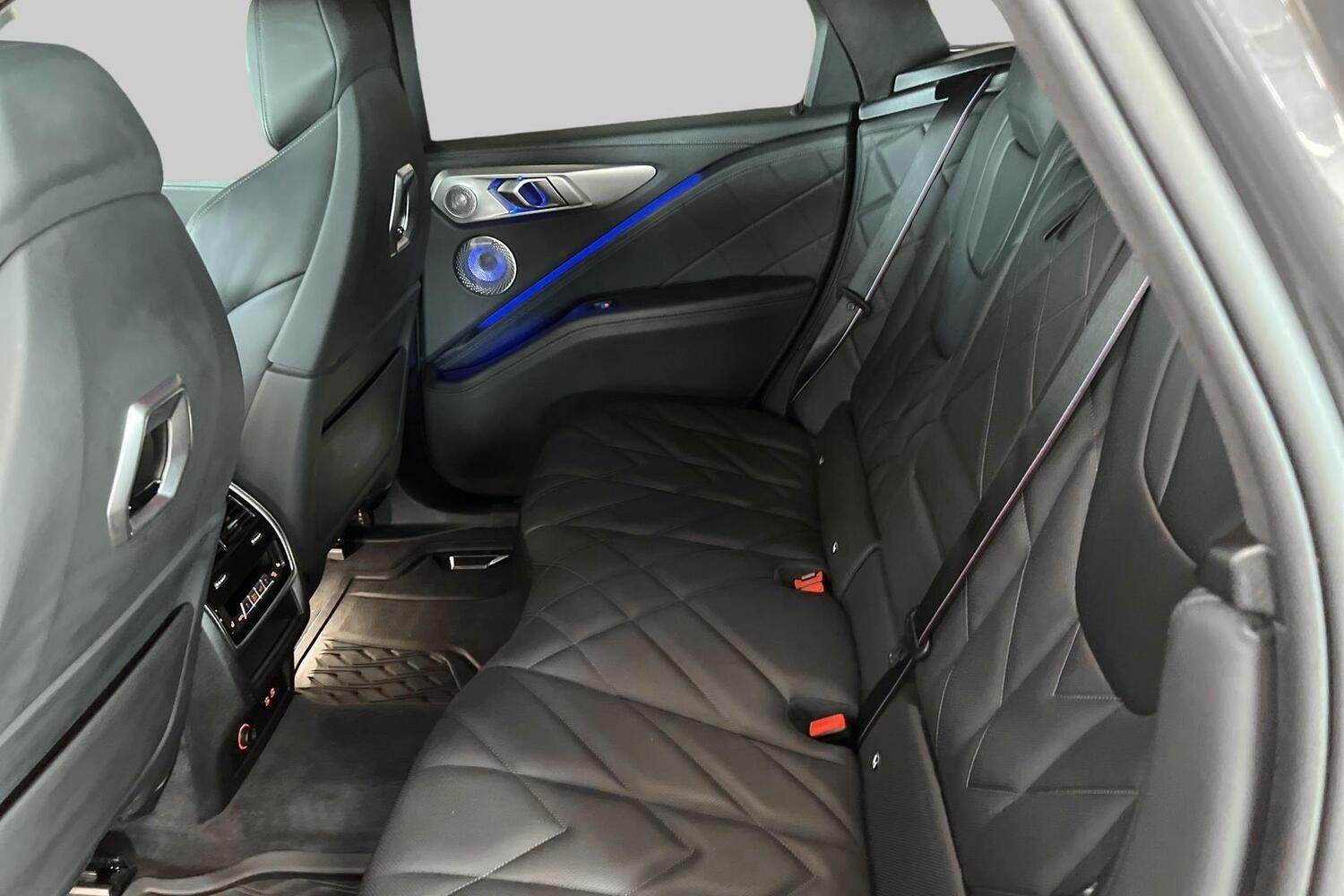 BMW XM vaihtoauto