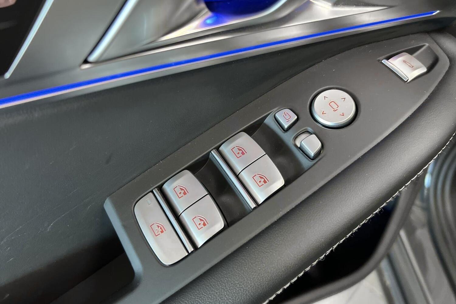 BMW XM vaihtoauto