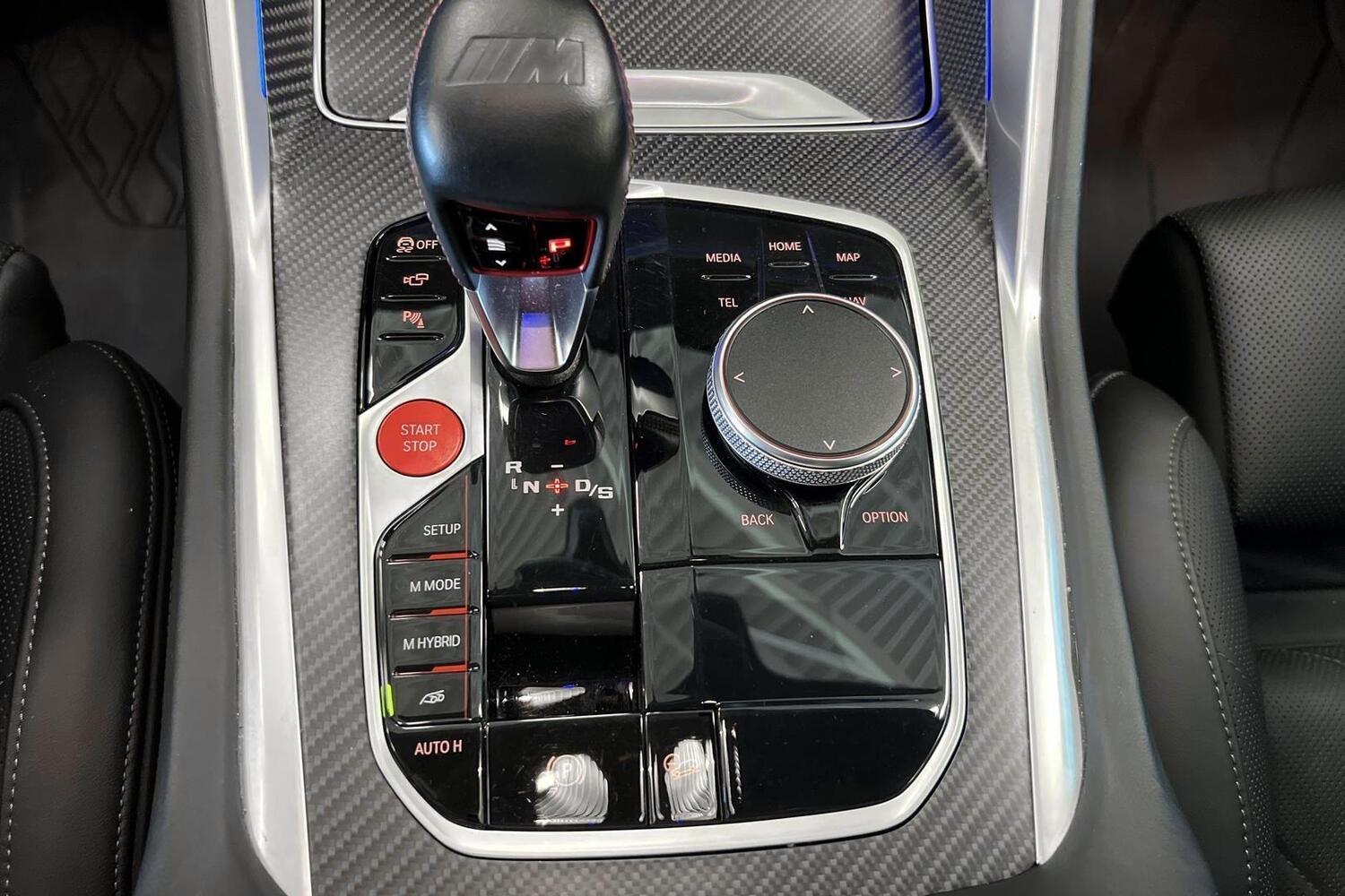 BMW XM vaihtoauto
