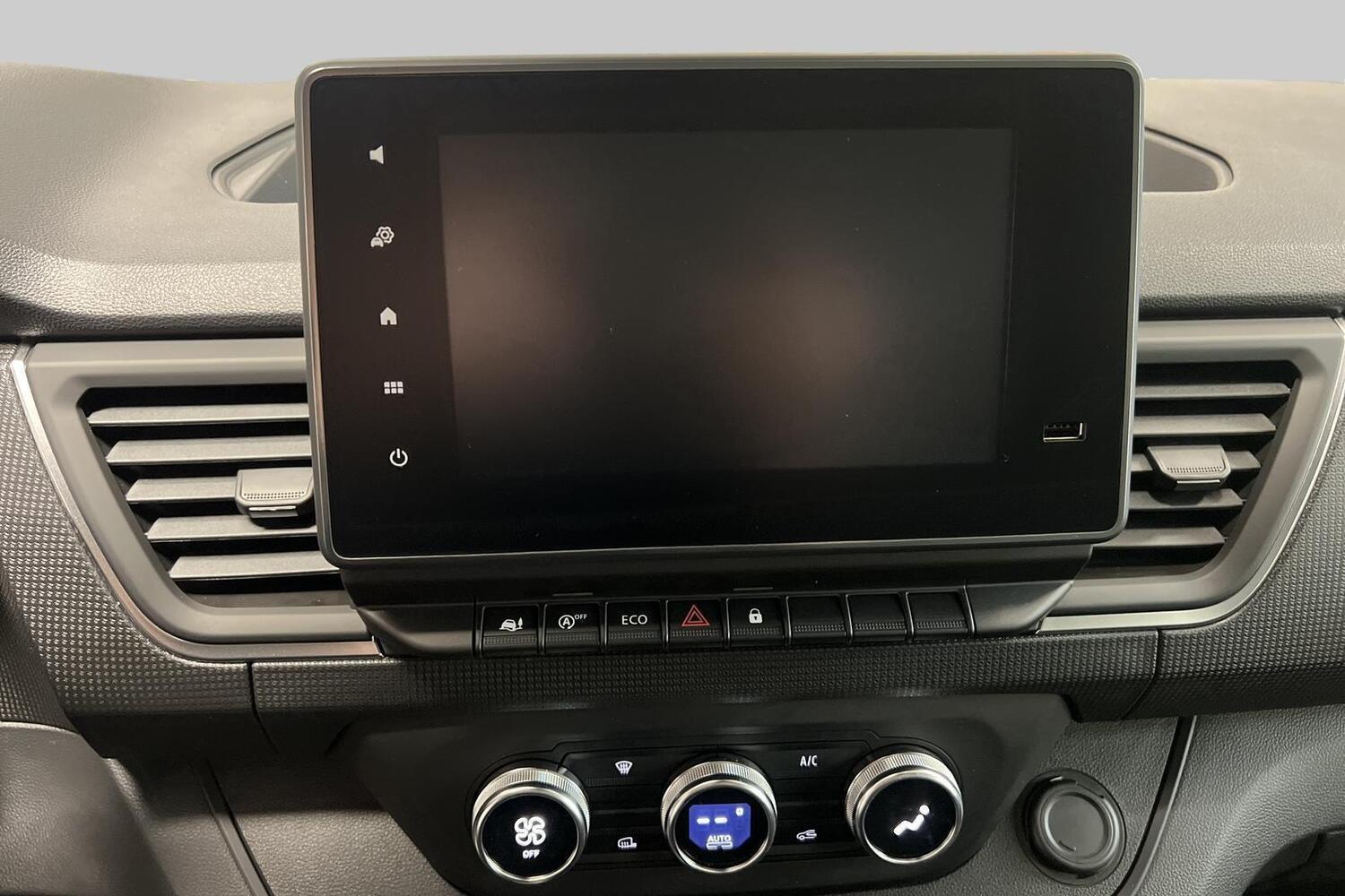 Nissan Primastar vaihtoauto