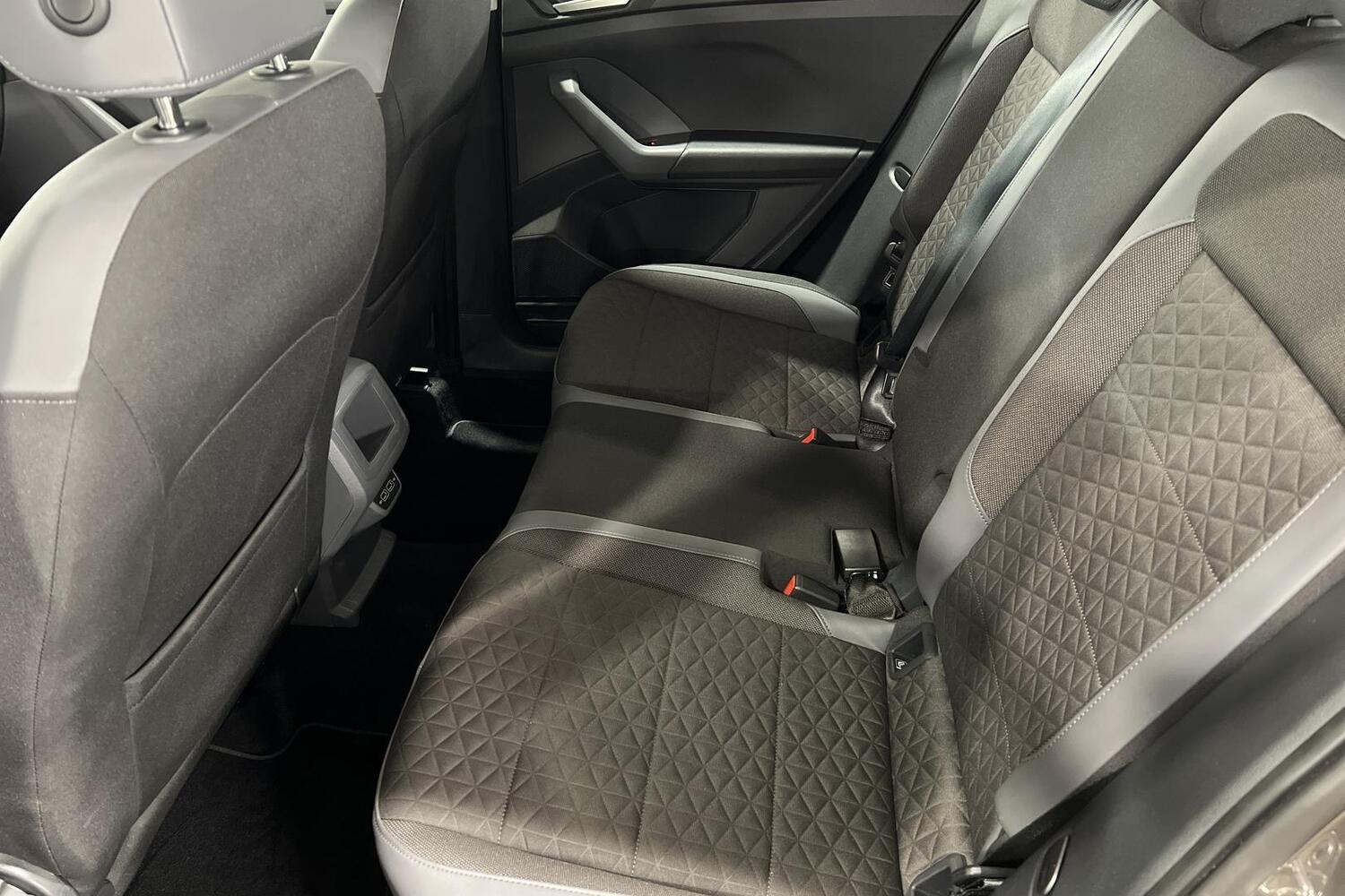 Volkswagen T-Cross vaihtoauto