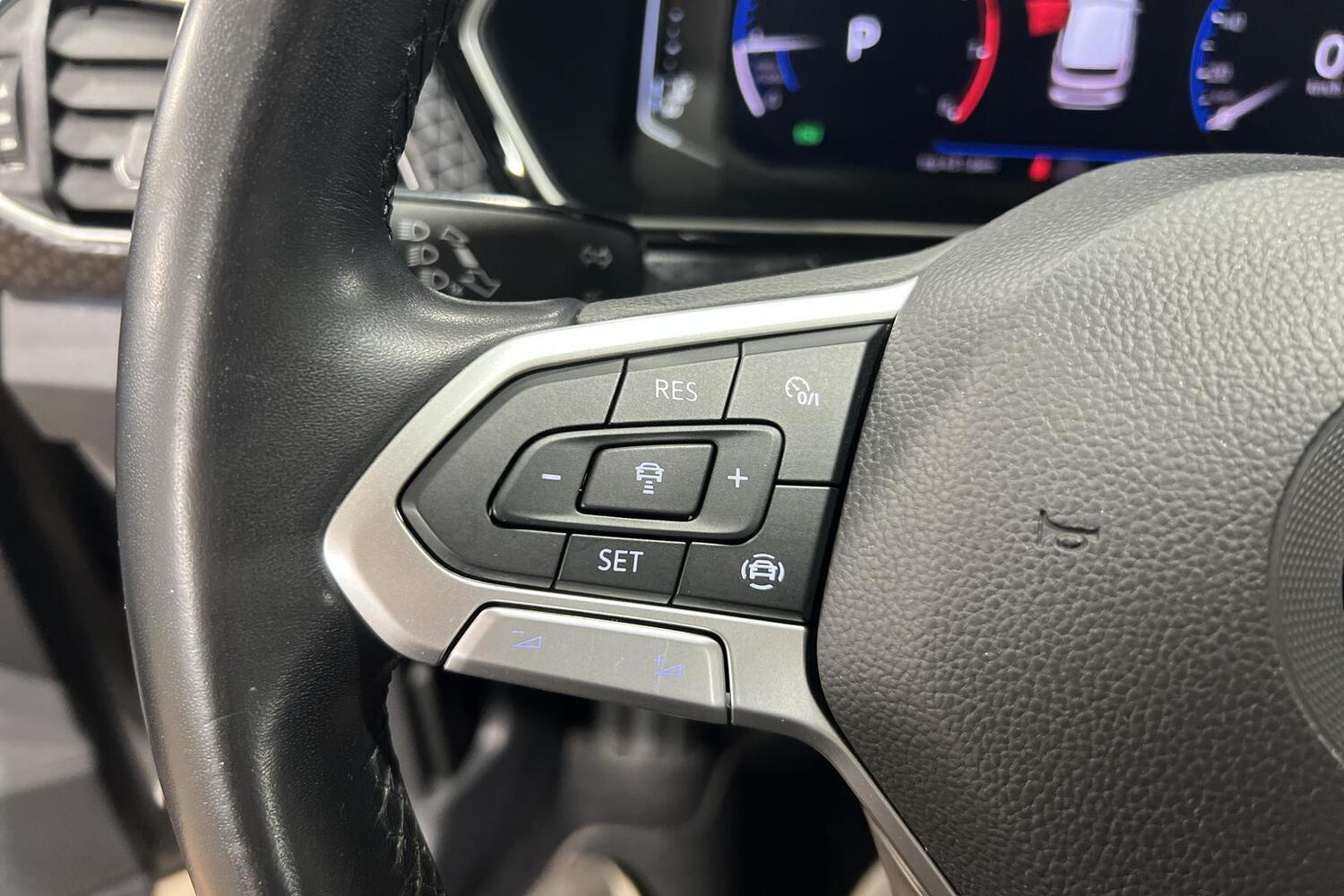 Volkswagen T-Cross vaihtoauto