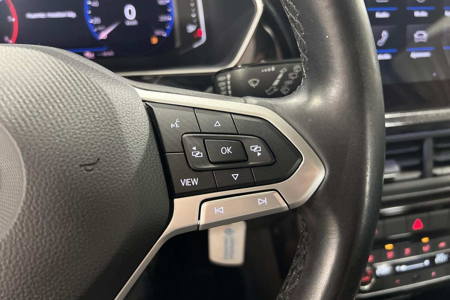 Volkswagen T-Cross vaihtoauto