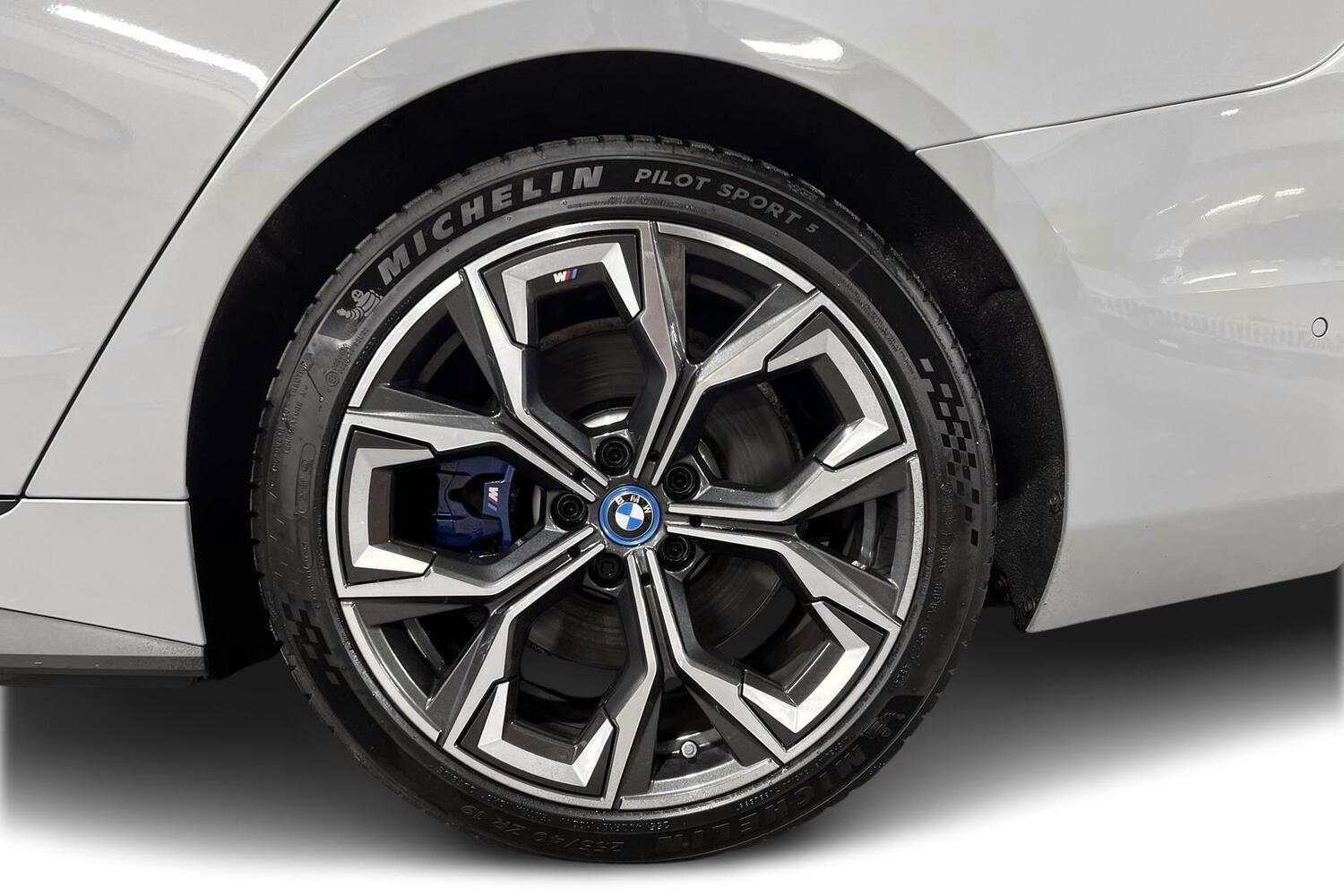 BMW i4 M50 vaihtoauto
