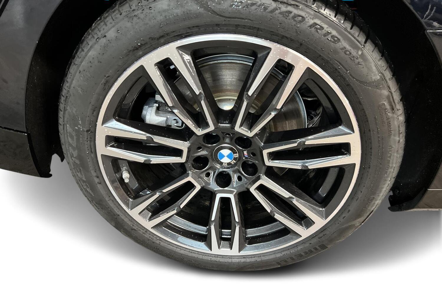 BMW i5 vaihtoauto