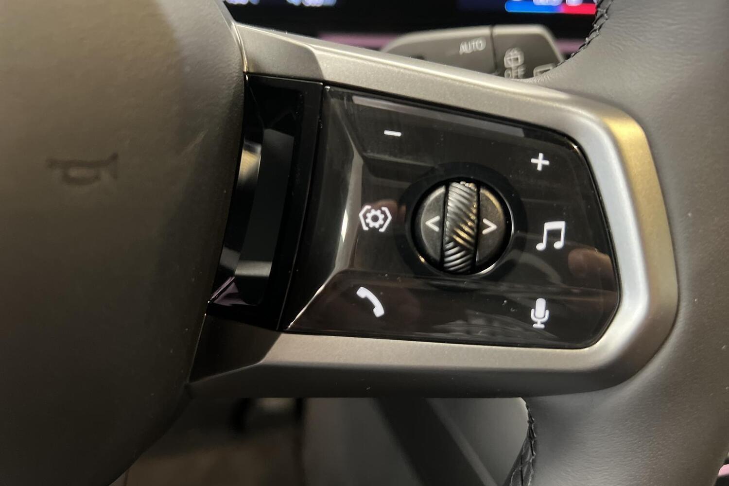BMW i5 vaihtoauto