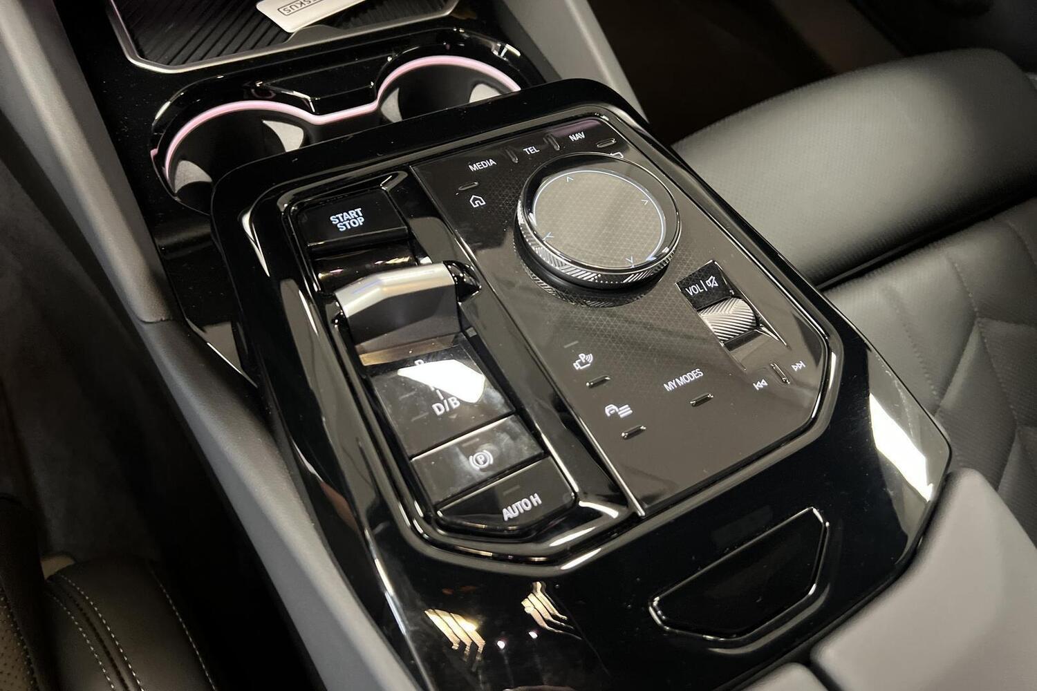 BMW i5 vaihtoauto
