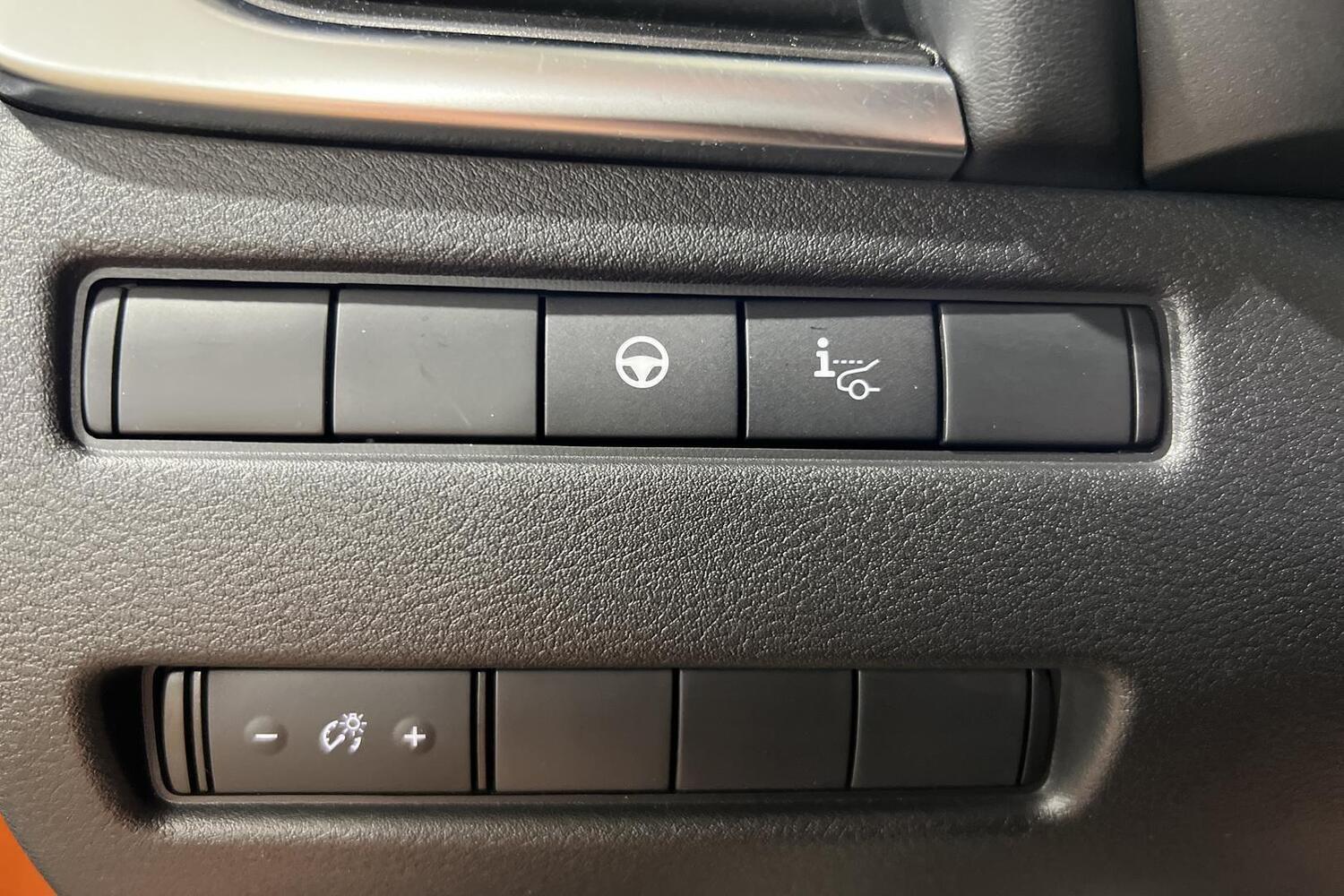 Nissan X-Trail vaihtoauto