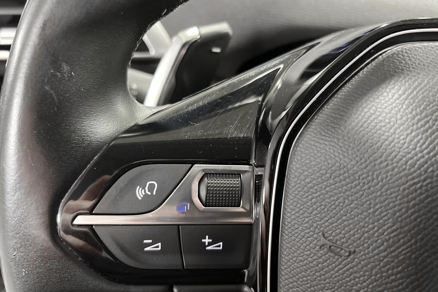 Peugeot 5008 vaihtoauto