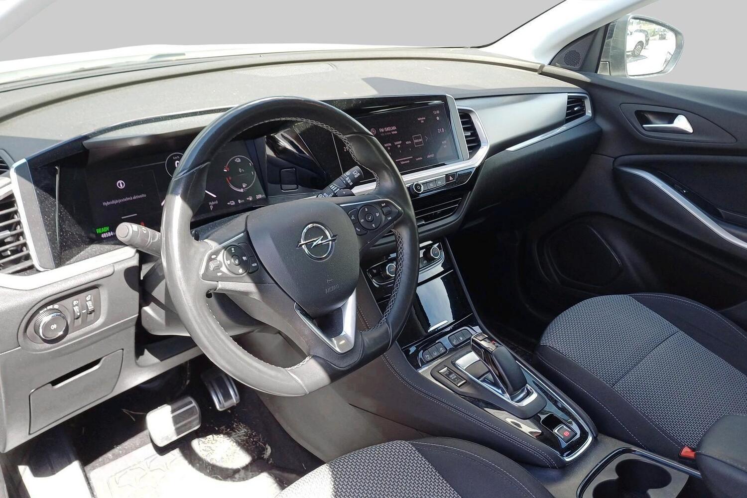 Opel Grandland vaihtoauto