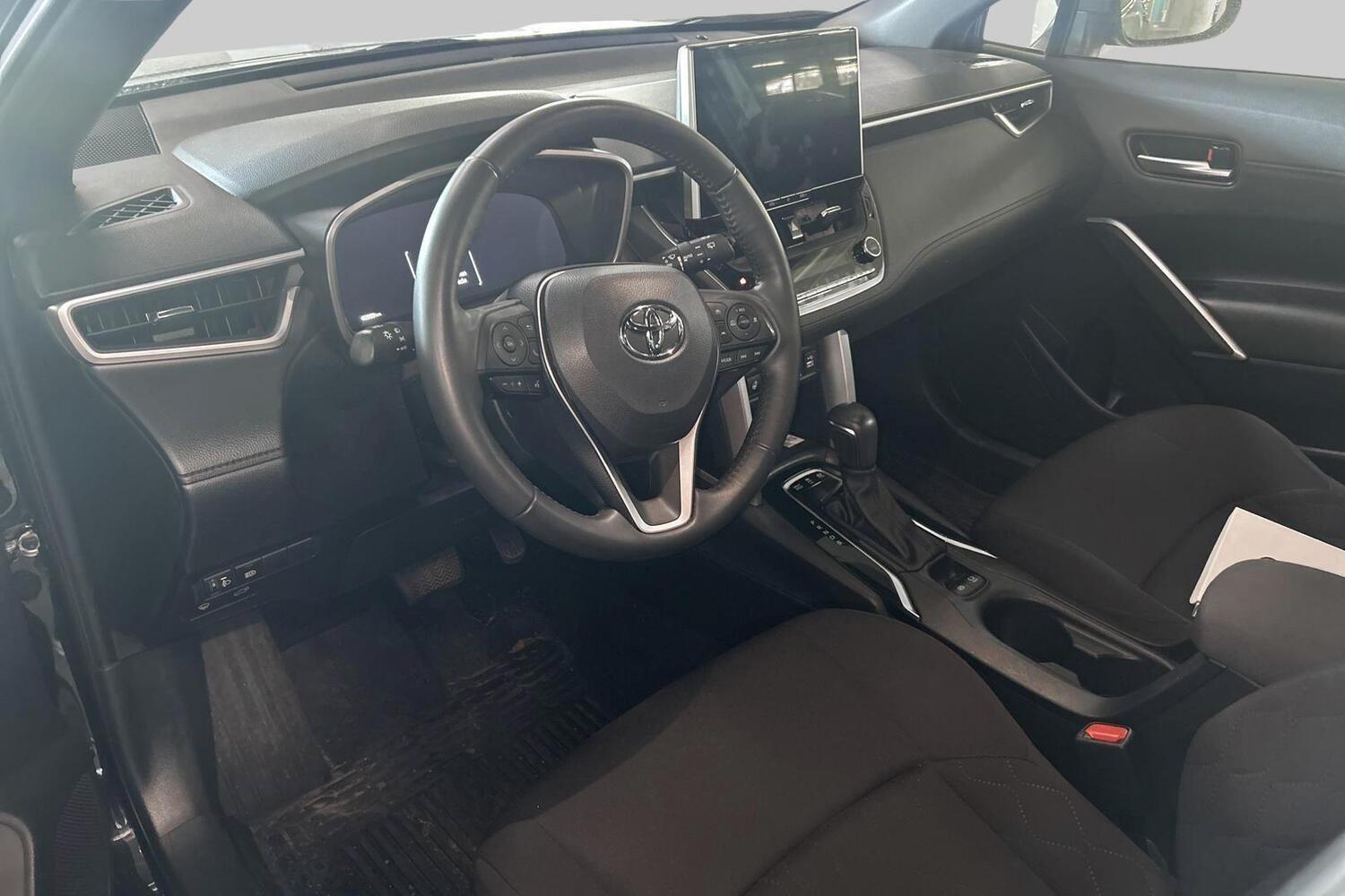 Toyota Corolla Cross vaihtoauto