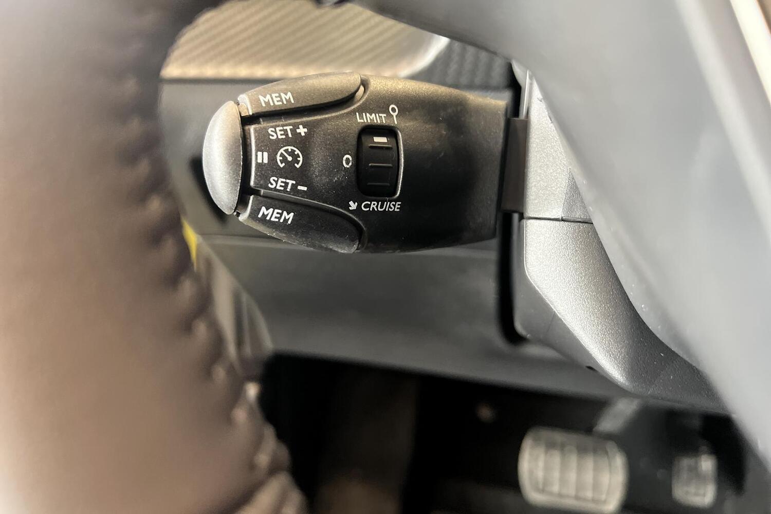 Peugeot 208 vaihtoauto