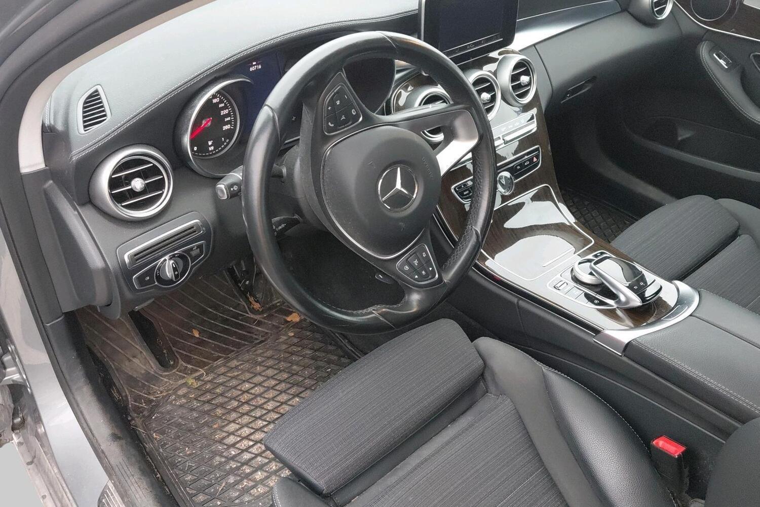 Mercedes-Benz C vaihtoauto