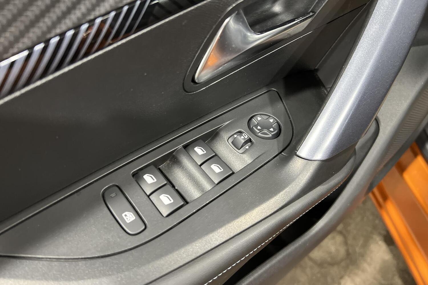 Peugeot 2008 vaihtoauto