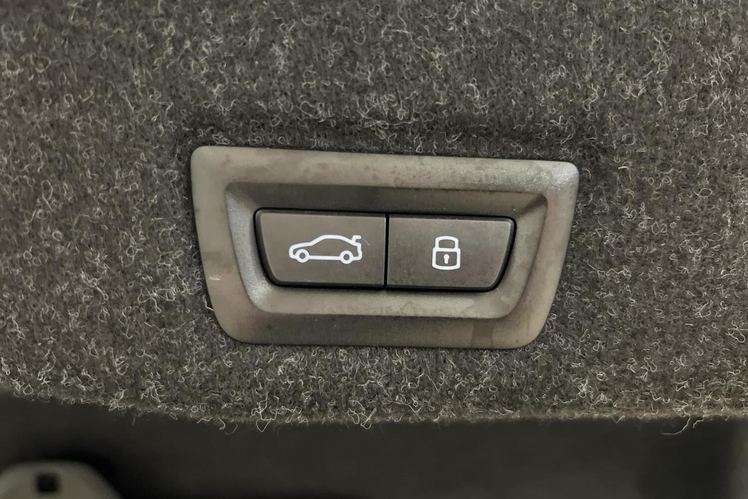 BMW i5 vaihtoauto
