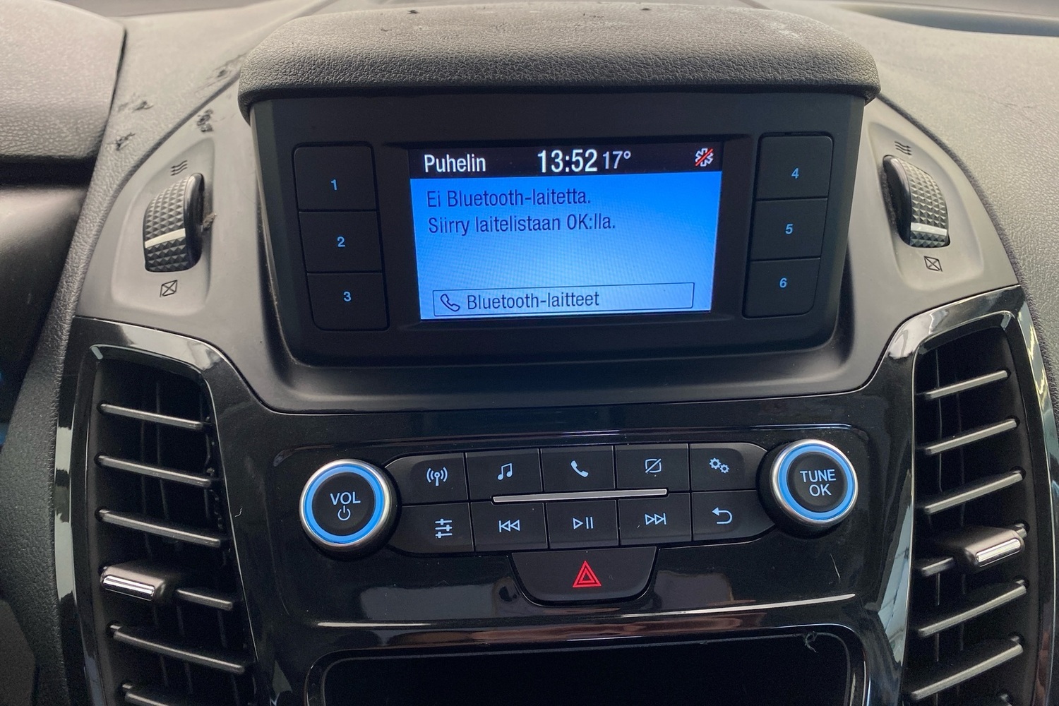 Ford Grand Tourneo Connect vaihtoauto