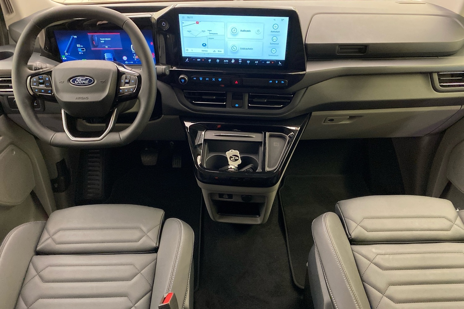 Ford Tourneo Custom vaihtoauto