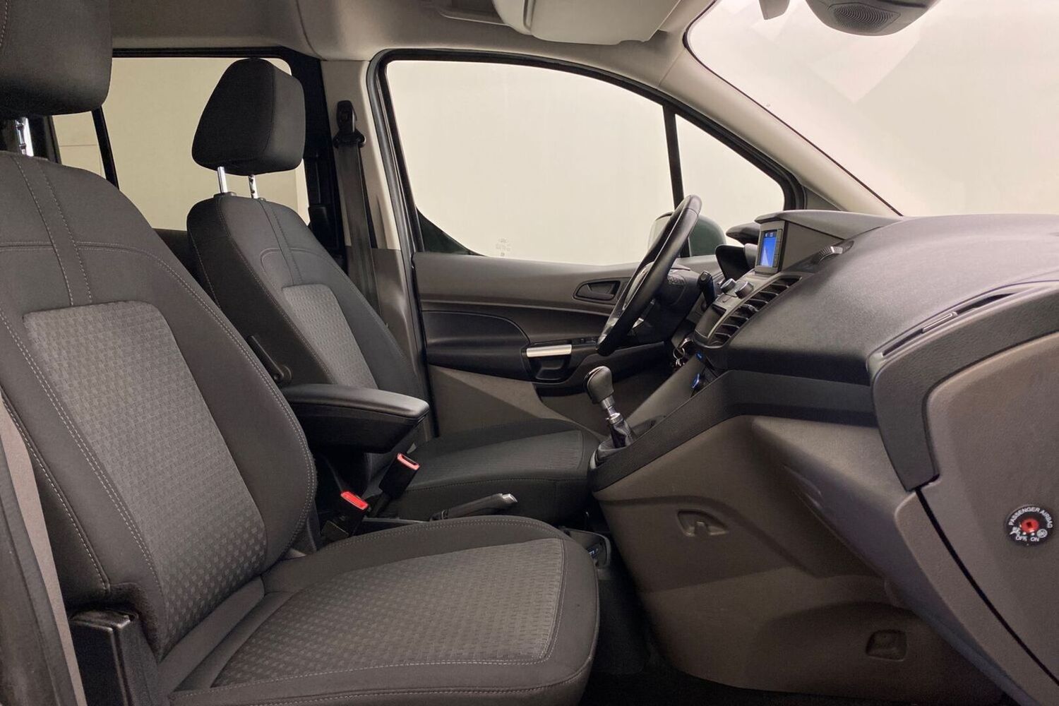 Ford Tourneo Connect vaihtoauto