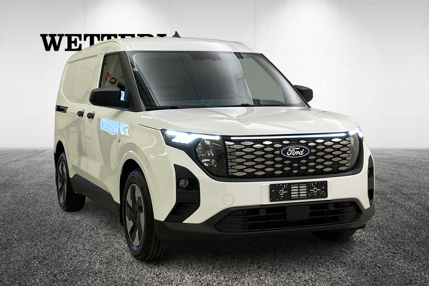 Ford Transit Courier vaihtoauto