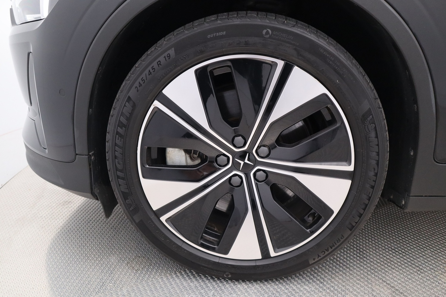 Polestar 2 vaihtoauto