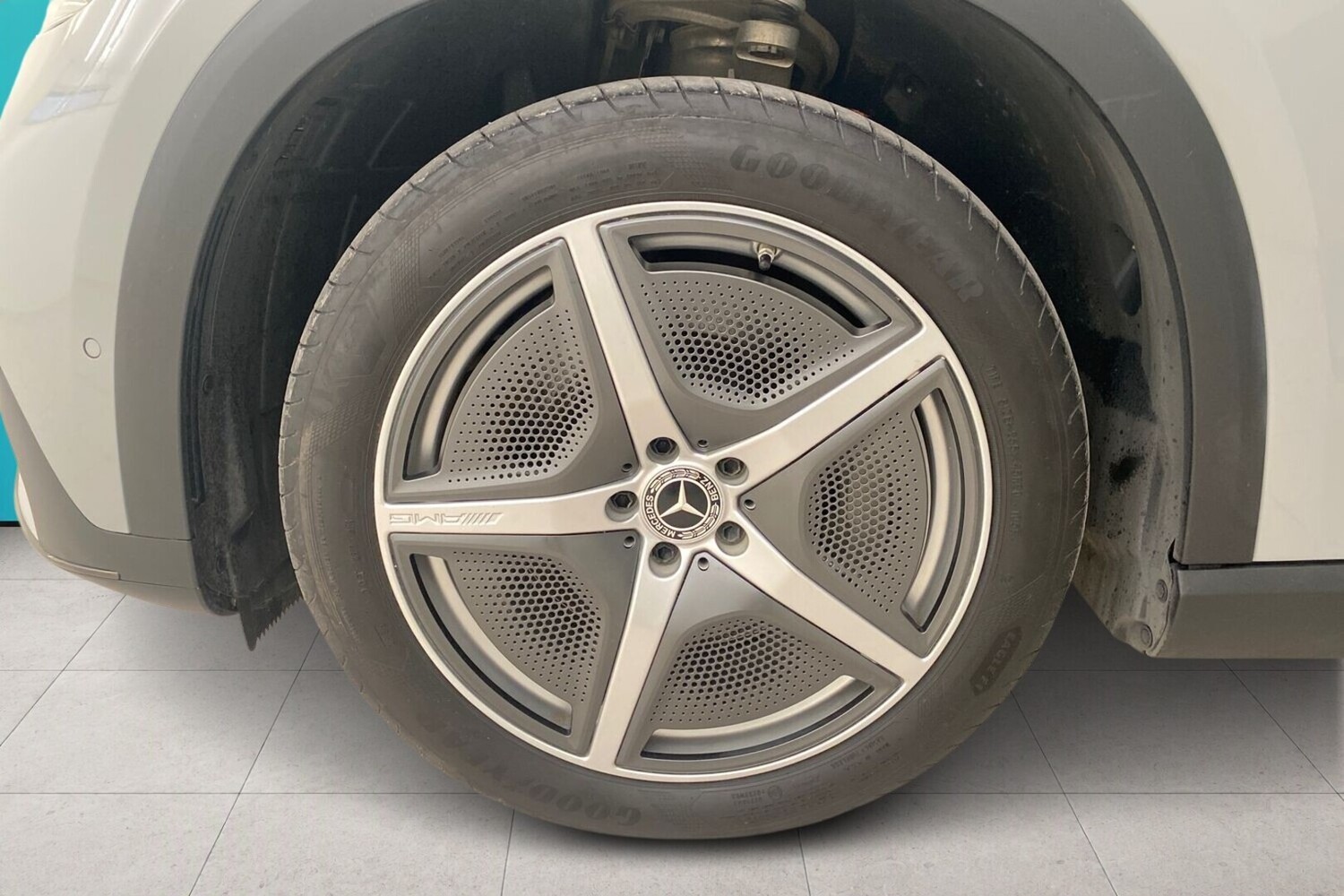 Mercedes-Benz EQE vaihtoauto