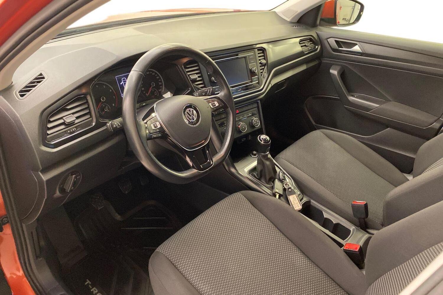 Volkswagen T-Roc vaihtoauto