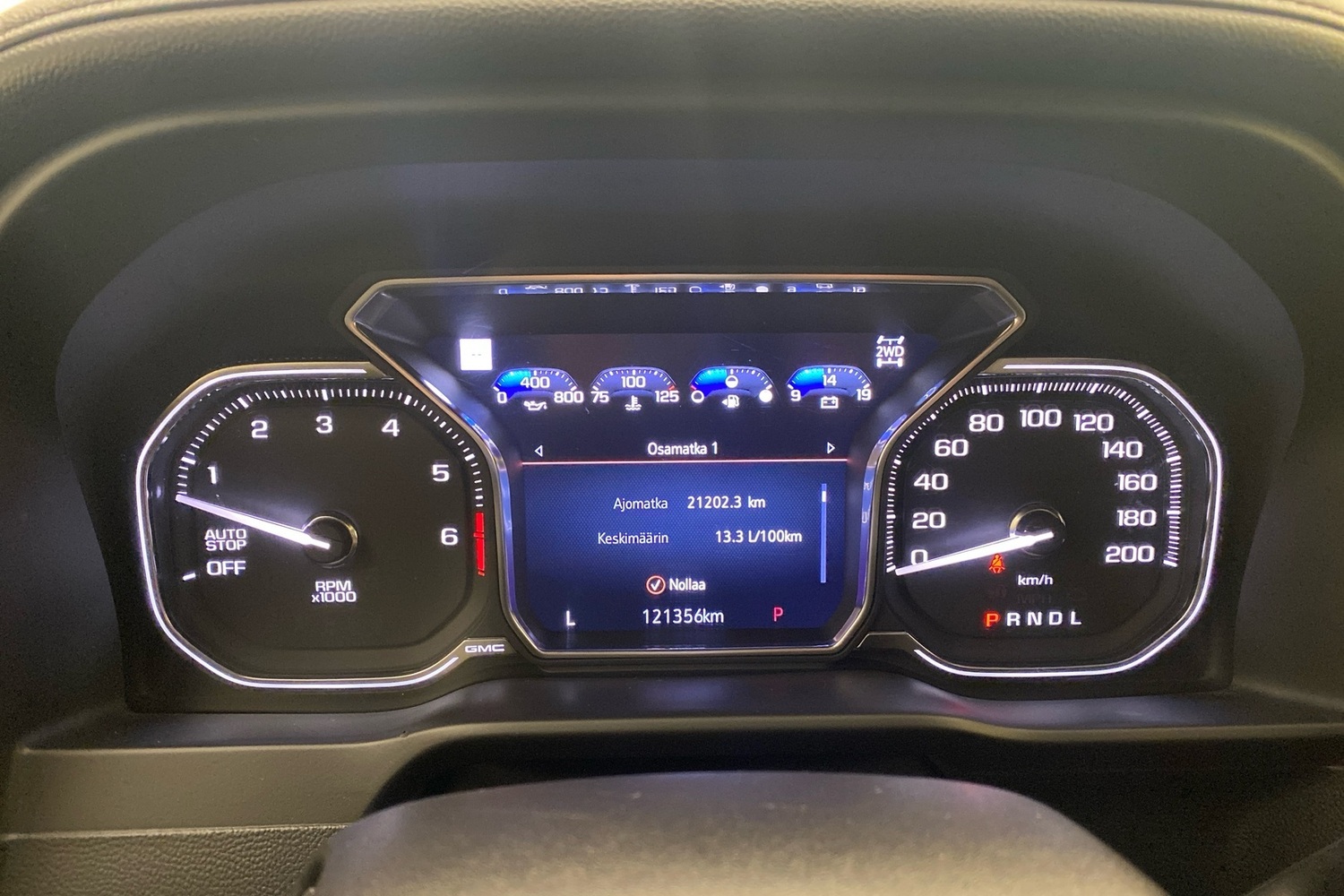 GMC Sierra vaihtoauto