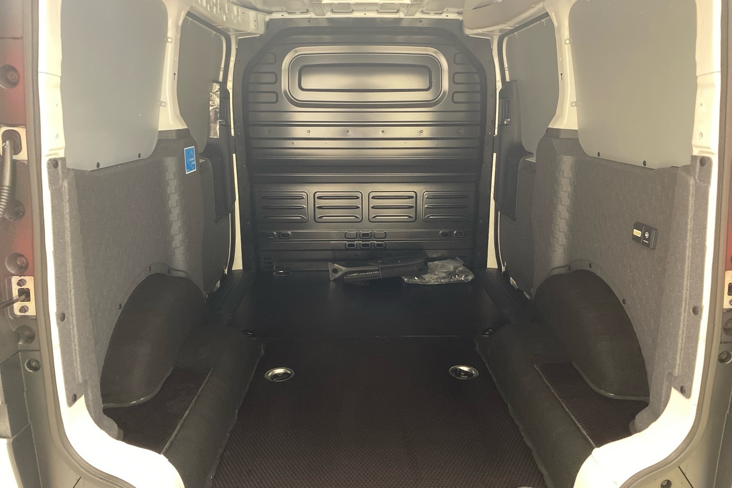 Kia PV5 Cargo vaihtoauto