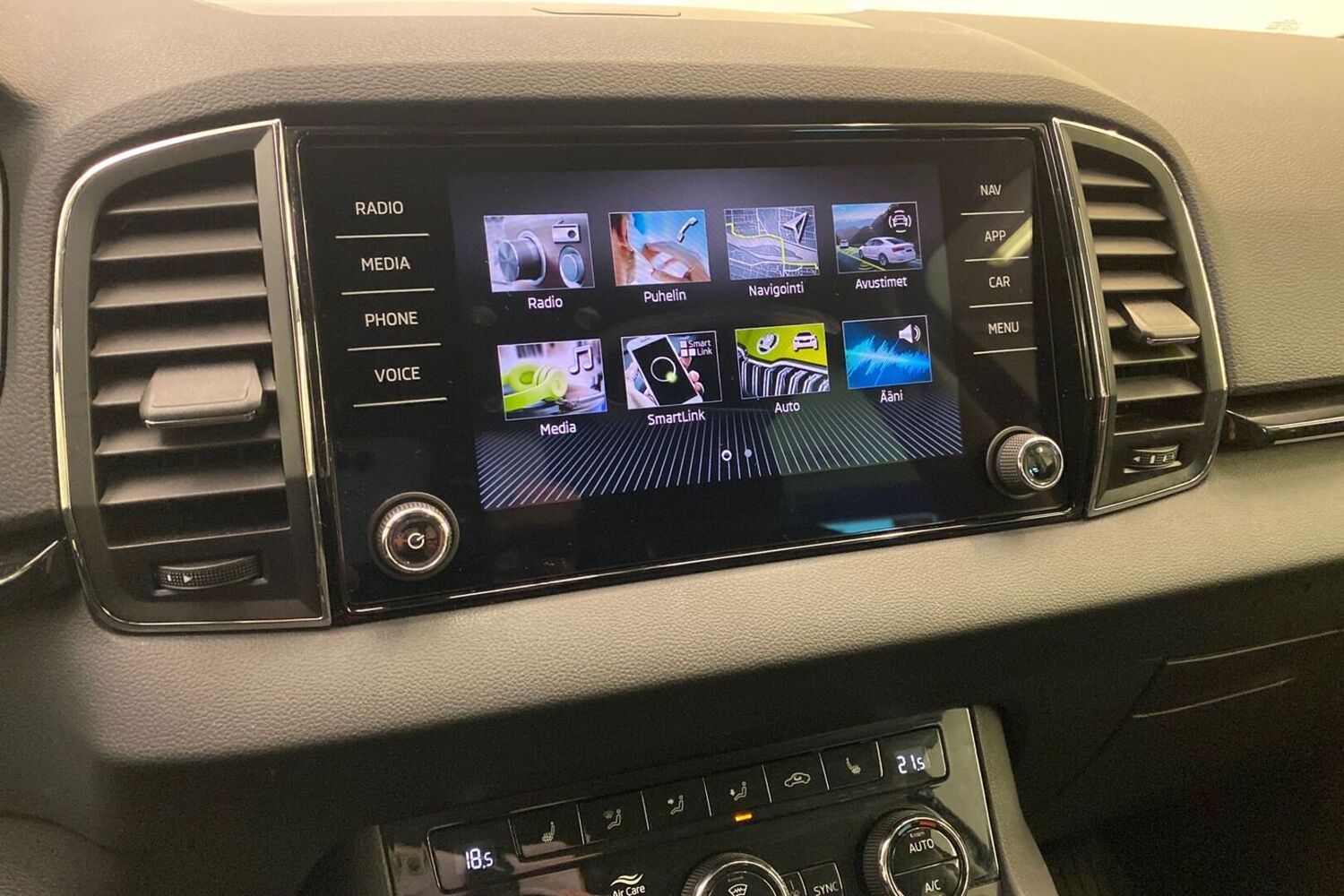 Skoda Karoq vaihtoauto