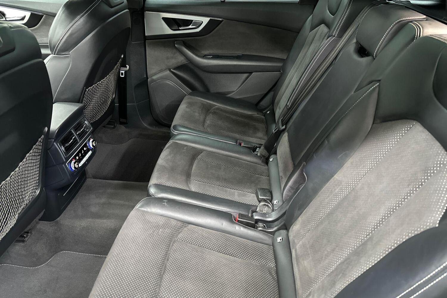Audi Q7 vaihtoauto