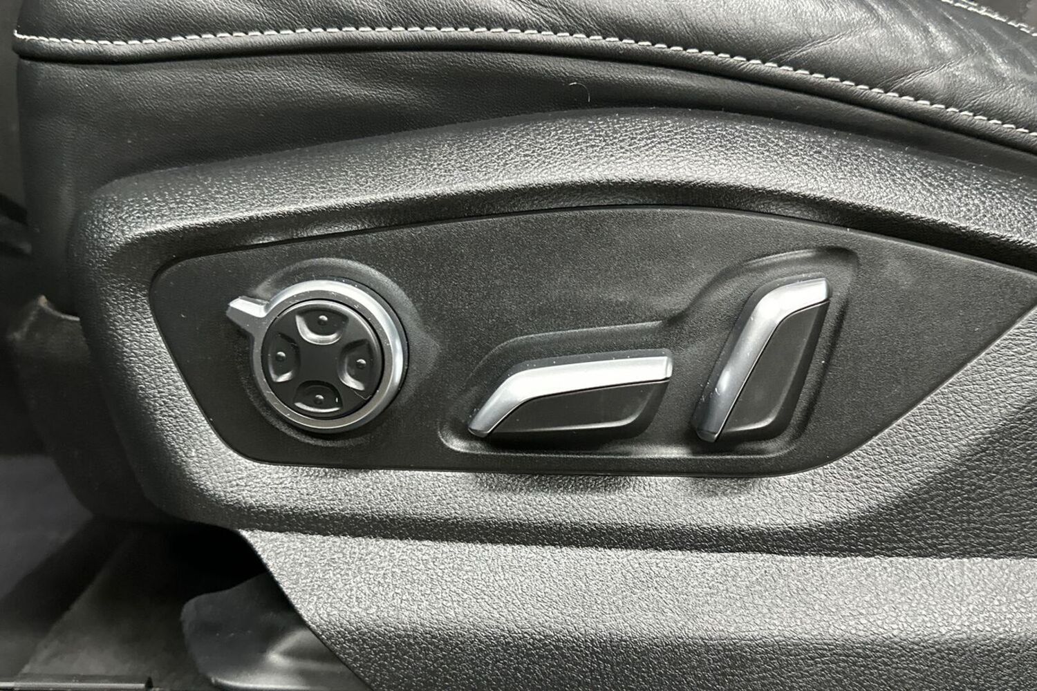 Audi Q7 vaihtoauto